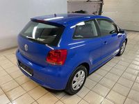 Gebraucht VW Polo Trendline 60 PS (44 kW) 2013 Meerblau Kleinwagen