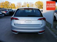 Neu Skoda Scala Selection 116 PS (85 kW) 2025 Brillantsilber metallic brillantsilber metallic Kleinwagen