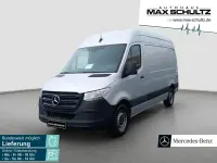 Używany Mercedes Sprinter 150 KM (110 kW) 2021 Srebrny Van