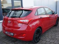 Gebraucht Hyundai i30 150 PS (110 kW) 2012 Rot Limousine
