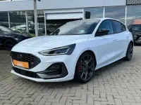 Usado Ford Focus ST 280 CV (205 kW) 2025 Blanco Berlina