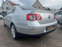 Gebraucht VW Passat 160 PS (117 kW) 2009 Silber Limousine