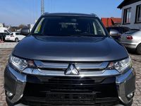 Gebraucht Mitsubishi Outlander Plus 150 PS (110 kW) 2015 Grau SUV