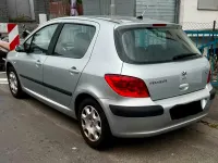 Gebraucht Peugeot 307 88 PS (64 kW) 2006 Silber Limousine