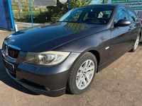 Gebraucht BMW 320 150 PS (110 kW) 2005 Grau Limousine