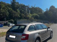 Gebraucht Skoda Octavia 81 PS (59 kW) 2015 Gelb Kombi