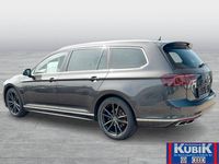 Gebraucht VW Passat R-line 200 PS (147 kW) 2024 Mangangrau metallic Kombi