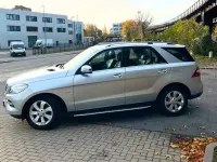 Gebraucht Mercedes ML250 204 PS (150 kW) 2012 Silber SUV