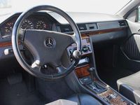 Gebraucht Mercedes 230 132 PS (97 kW) 1993 Silber Coupé