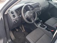 Gebraucht VW Tiguan Trendline 110 PS (80 kW) 2012 Grau SUV