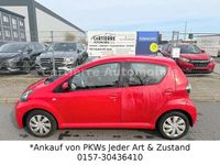 Gebraucht Toyota Aygo Cool 68 PS (50 kW) 2013 Rot Kleinwagen