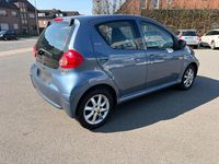 Gebraucht Toyota Aygo 60 PS (44 kW) 2008 Blau Kleinwagen