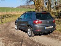 Gebraucht VW Tiguan Freestyle 140 PS (102 kW) 2011 Grau SUV