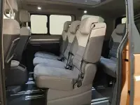 Gebraucht VW Multivan Style 150 PS (110 kW) 2025 Gold Van / Kleinbus