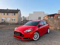 Second-hand Ford Focus ST 250 CP (183 kW) 2013 Roșu Break