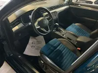 Gebraucht VW Passat Elegance 200 PS (147 kW) 2023 Blau Kombi