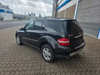 Gebraucht Mercedes ML320 224 PS (164 kW) 2006 Schwarz SUV