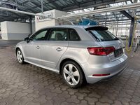 Gebraucht Audi A3 Ambiente 150 PS (110 kW) 2015 Silber Limousine