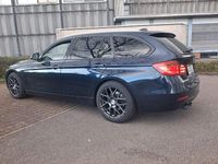 Gebraucht BMW 318 160 PS (117 kW) 2013 Blau Kombi