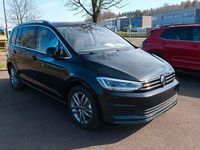 Neu VW Touran 150 PS (110 kW) 2026 Schwarz Van / Kleinbus