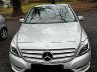 Gebraucht Mercedes B200 156 PS (114 kW) 2012 Silber Van / Kleinbus