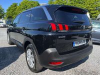 gebraucht Peugeot 5008 1,5 BlueHDI EAT8 7-Sitzer