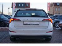 Gebraucht Skoda Scala Clever 95 PS (69 kW) 2020 Candy weiß Kleinwagen
