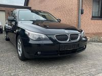 Gebraucht BMW 523 177 PS (130 kW) 2006 Schwarz Kombi