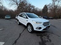 Gebraucht Ford Kuga Titanium 150 PS (110 kW) 2017 Weiß SUV