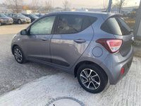 Gebraucht Hyundai i10 Passion 87 PS (63 kW) 2018 Grau Kleinwagen