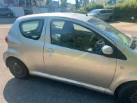 Gebraucht Toyota Aygo 68 PS (50 kW) 2007 Grau Kleinwagen