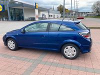 Używany Opel Astra 102 KM (75 kW) 2005 Niebieski Coupe