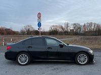 Gebraucht BMW 330 Performance 265 PS (194 kW) 2019 Schwarz Limousine