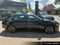 Gebraucht Mercedes CLA200 Shooting Brake 163 PS (119 kW) 2025 Unilack nachtschwarz Kombi