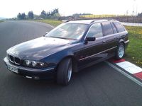 Gebraucht BMW 530 184 PS (135 kW) 1999 Blau Kombi