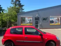 Gebraucht Renault Clio II 58 PS (42 kW) 2009 Rot Limousine