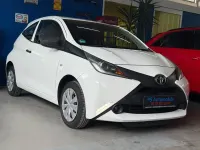 Używany Toyota Aygo 69 KM (50 kW) 2016 Biały Hatchback