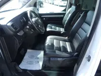 Gebraucht Opel Zafira Life 177 PS (130 kW) 2022 Casablancaweiss/glacier Van / Kleinbus