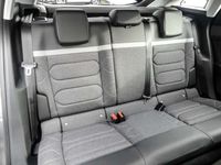 Gebraucht Citroën e-C4 100 kW (136 PS) 2023 Lackierung platiniumgrau/typ Limousine