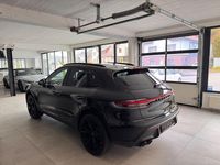 Gebraucht Porsche Macan 265 PS (194 kW) 2023 Schwarz SUV