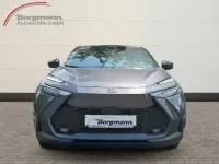 Neu Toyota C-HR 140 PS (102 kW) 2025 1g3)/ black (202) (grau SUV