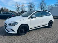 Gebraucht Mercedes B200 150 PS (110 kW) 2021 Weiß Van / Kleinbus
