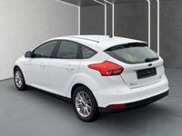 Gebraucht Ford Focus Cool & Connect 101 PS (74 kW) 2018 Weiß Limousine