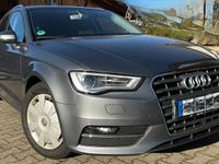 Gebraucht Audi A3 Ambiente 150 PS (110 kW) 2015 Grau Limousine