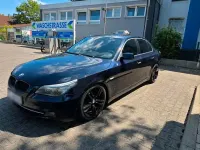 Gebraucht BMW 530 235 PS (172 kW) 2008 Blau Limousine