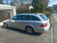 Gebraucht Mercedes E320 224 PS (164 kW) 2007 Silber Kombi