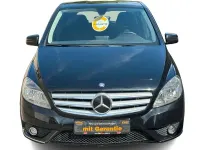 Gebraucht Mercedes B180 122 PS (89 kW) 2012 Schwarz Kleinwagen