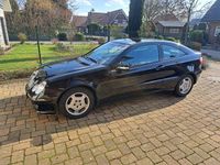 Gebraucht Mercedes C200 163 PS (119 kW) 2004 Schwarz Coupé