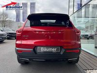 Gebraucht Volvo XC40 R-Design 156 PS (114 kW) 2019 Fusion red / metallic (metallic) SUV