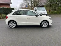 Gebraucht Audi A1 90 PS (66 kW) 2014 Weiß Kleinwagen